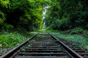 railroad_track